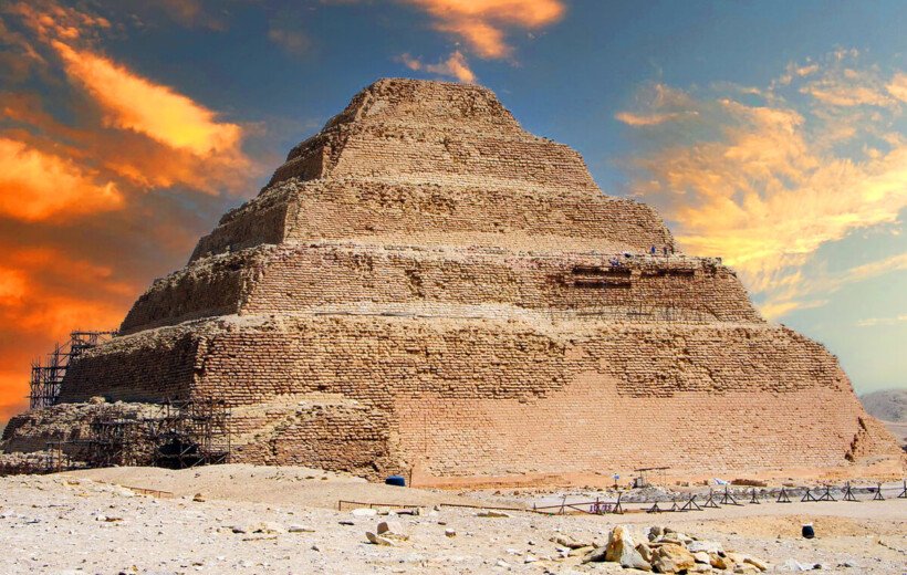 Day Tour To Pyramids & Sakkara And Dahshur